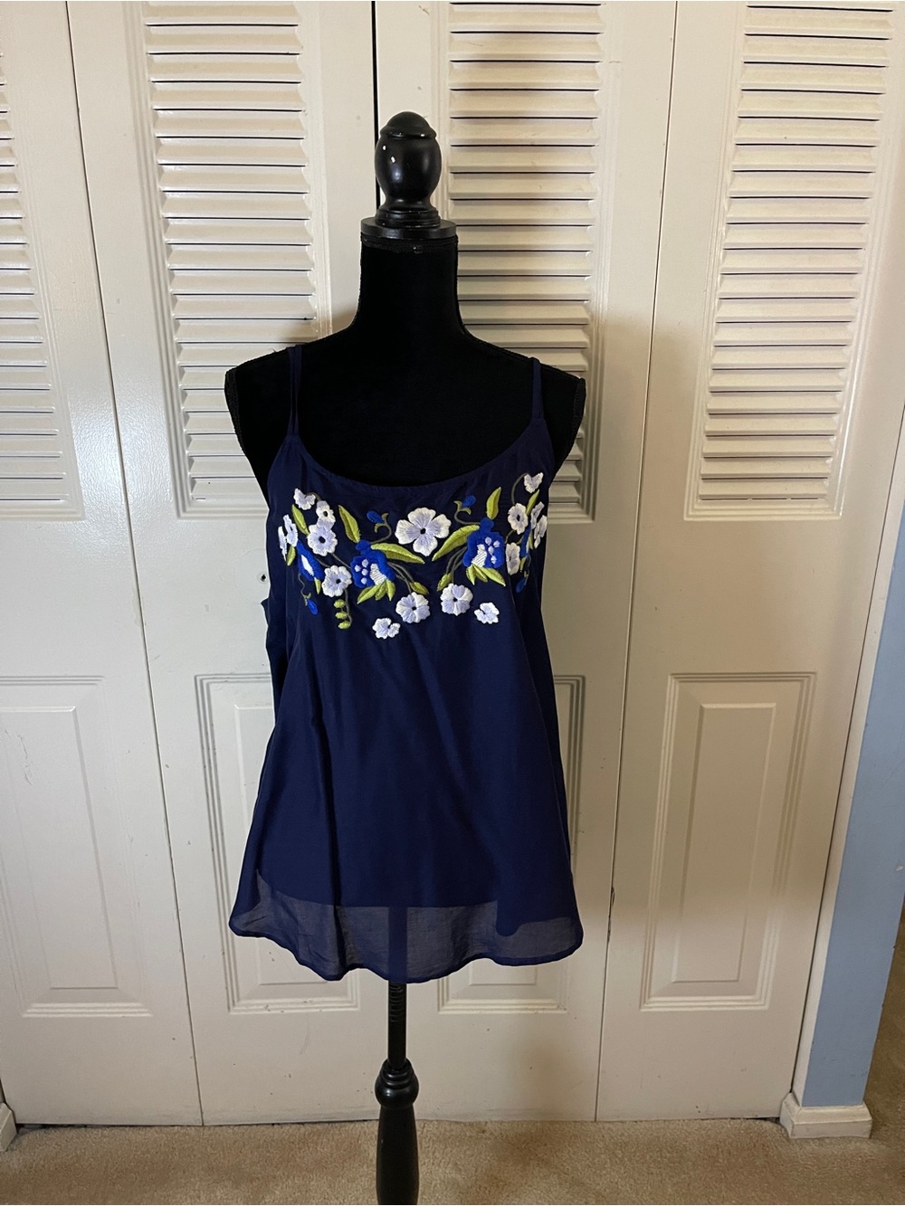 Navy Floral Embroidered Spaghetti Strap Tank Top